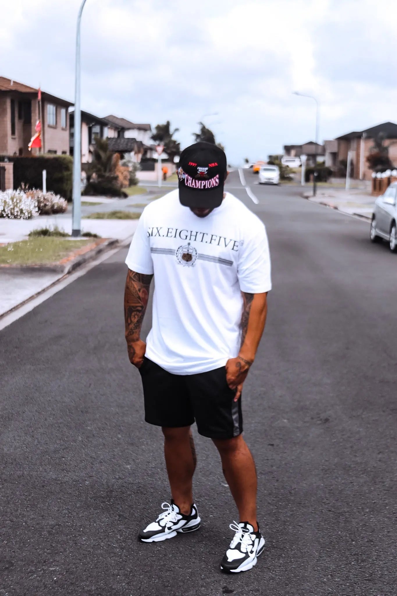 SIX.EIGHT.FIVE WHITE TEE STREET CULTURE CO