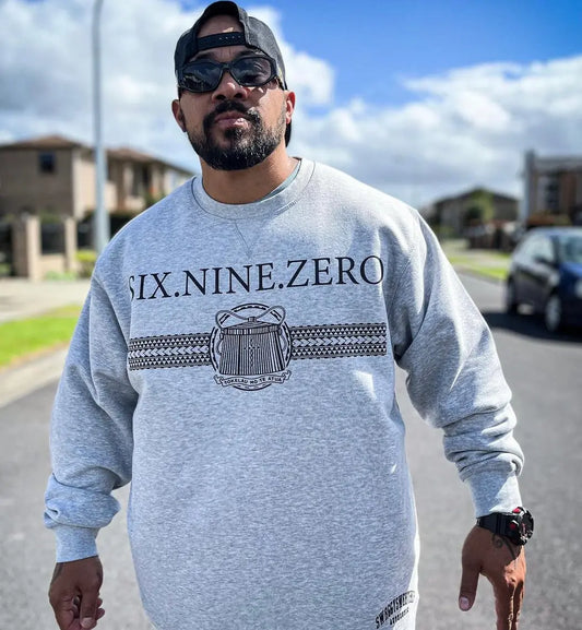 SIX.NINE.ZERO SWEATSHIRT STREET CULTURE CO