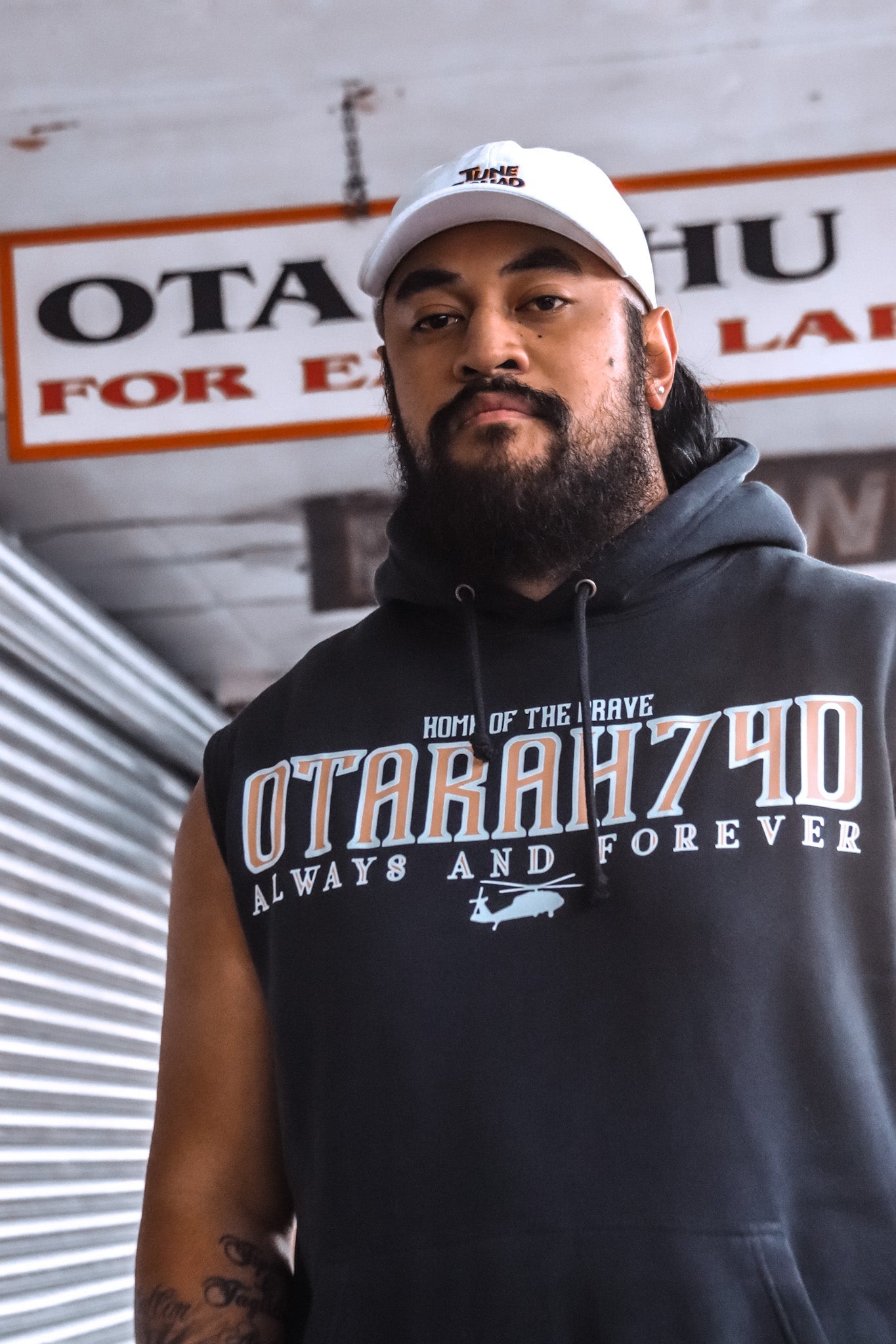 OTARA 274 SLEEVELESS HOODIE