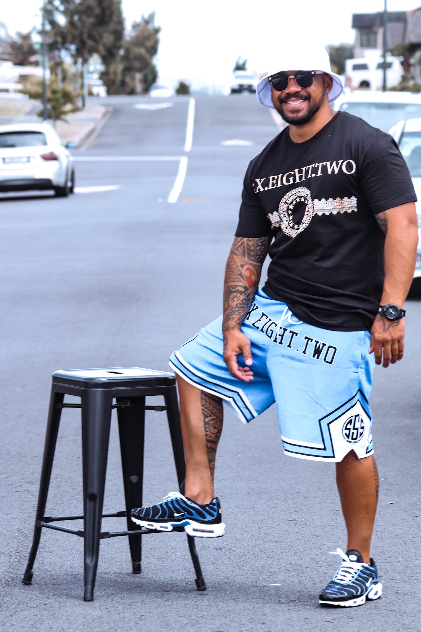 SIX EIGHT TWO SHORTS