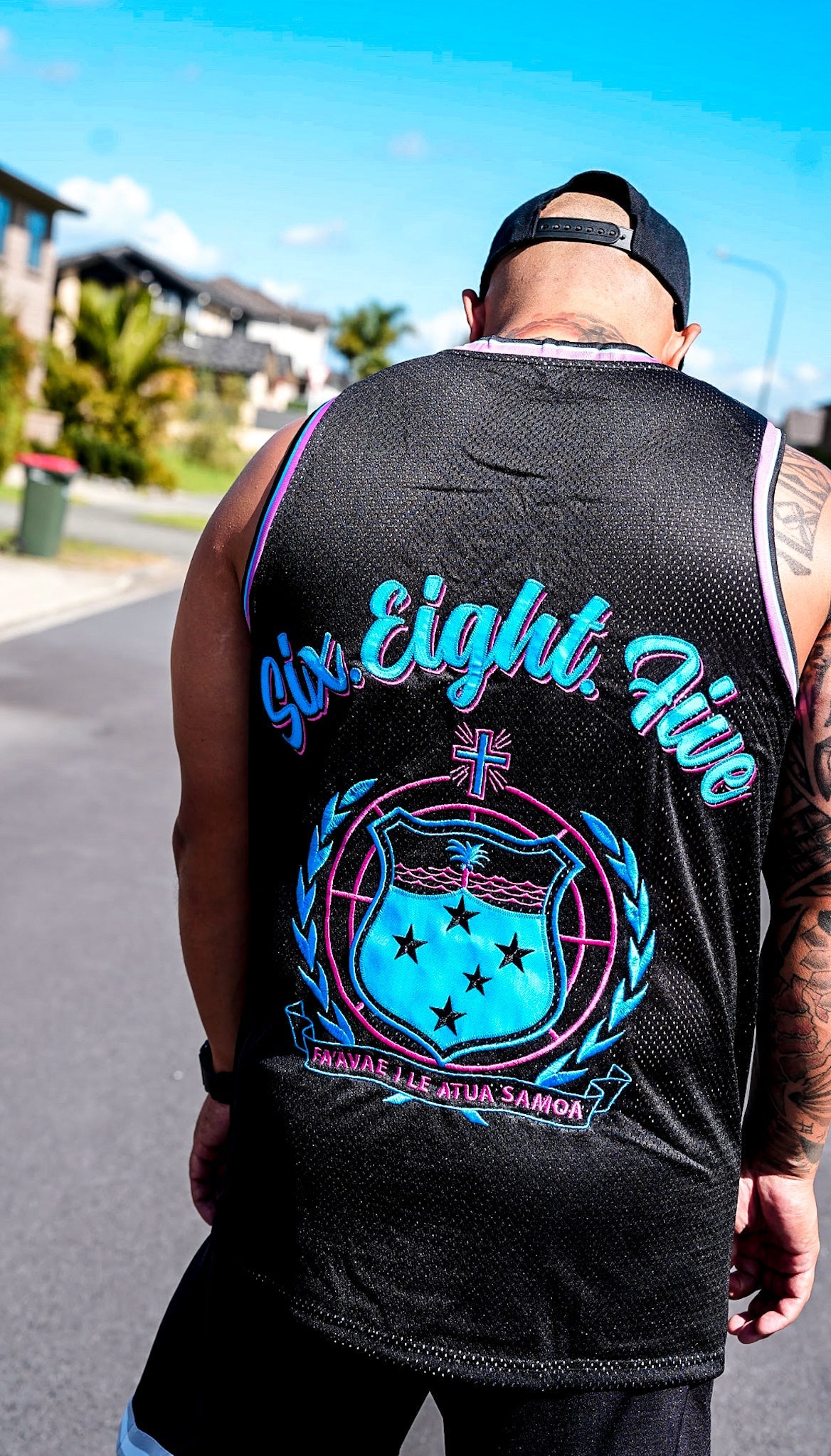 SIX.EIGHT.FIVE EMBROIDED SINGLET