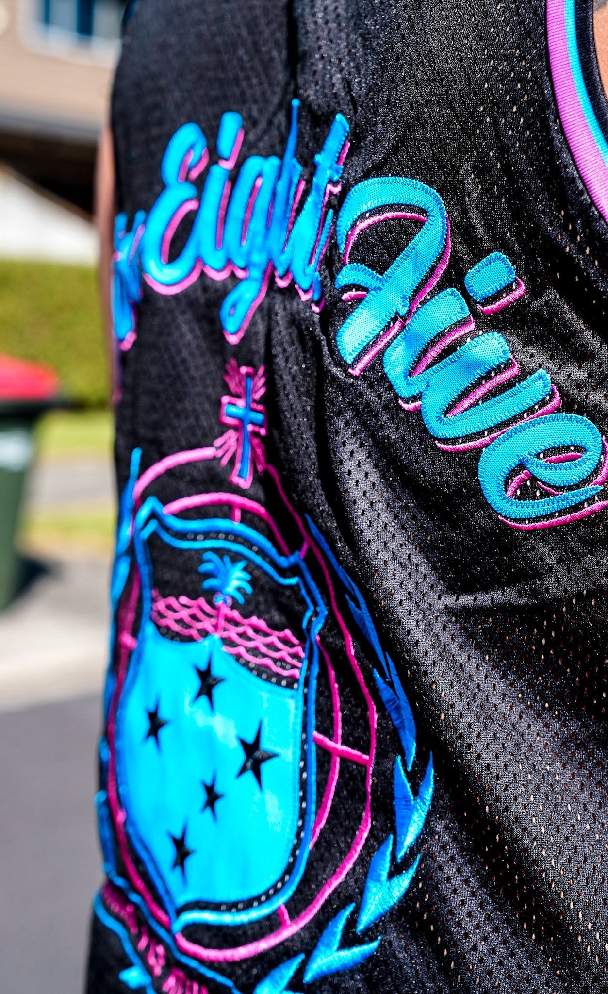 SIX.EIGHT.FIVE EMBROIDED SINGLET