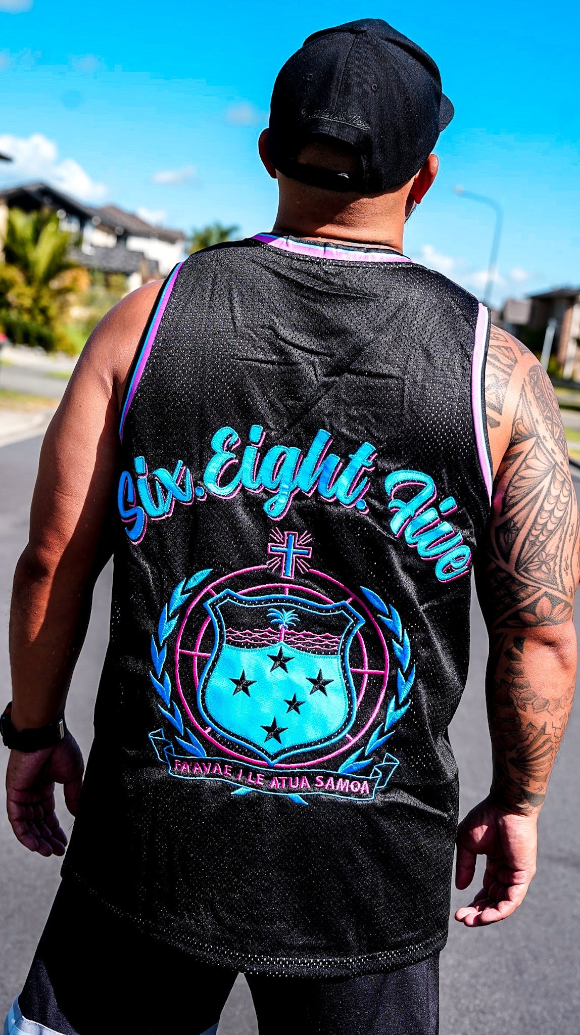 SIX.EIGHT.FIVE EMBROIDED SINGLET